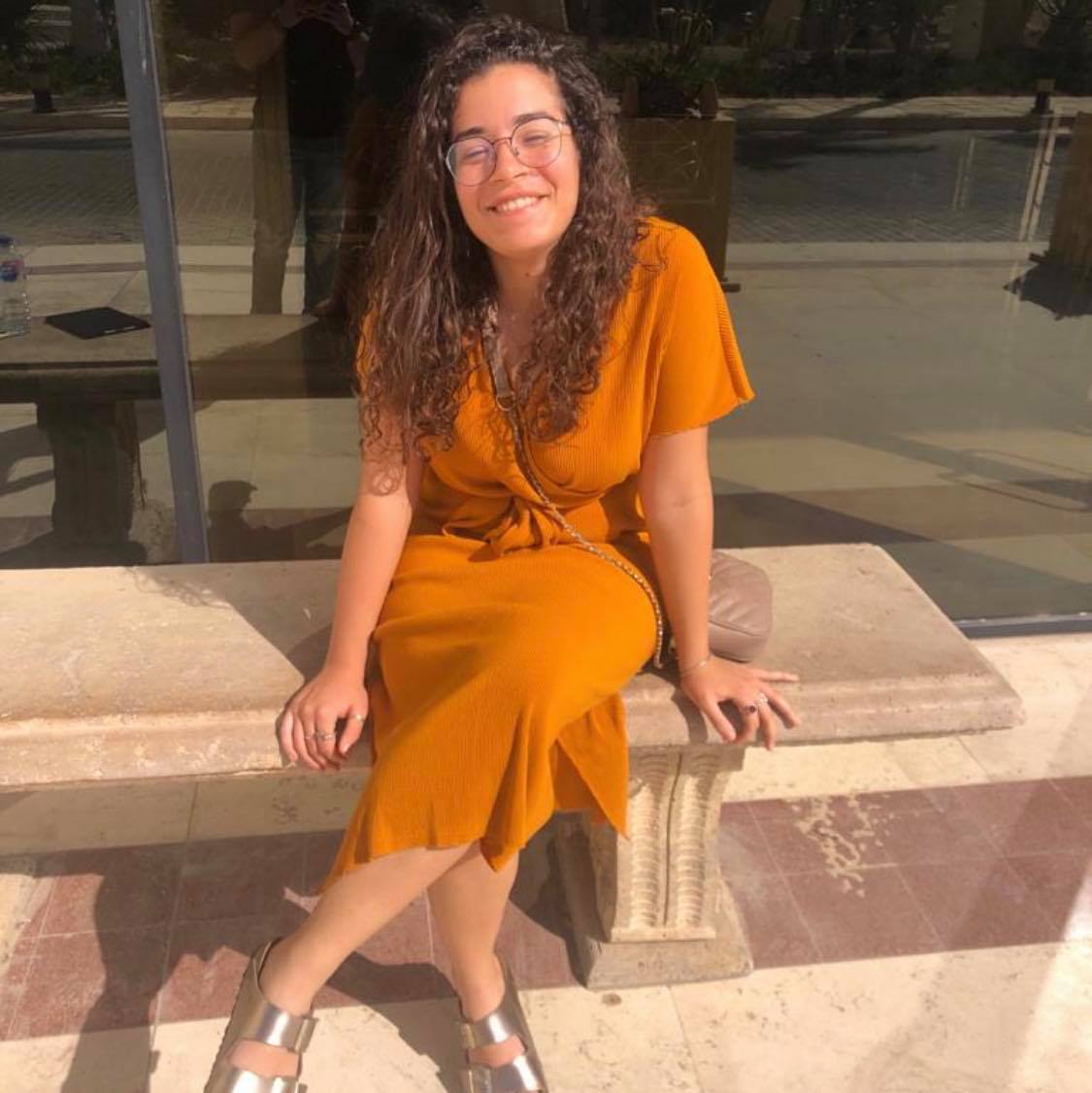 سارة يوسف